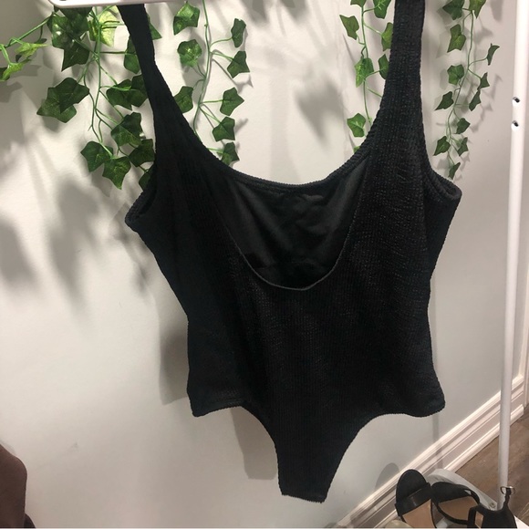 Waffle material 1 piece bathing suit - Picture 2 of 3